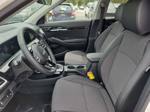 New 2025 Kia Seltos S image 5