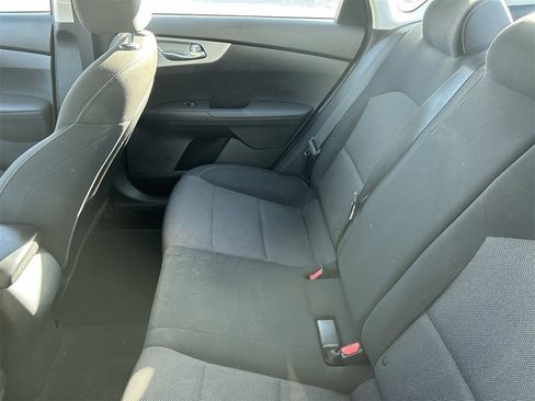 Used 2023 Kia Forte LXS image 9