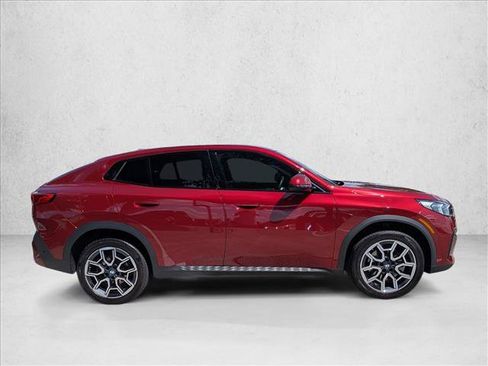 Used 2024 BMW X2 xDrive28i w/ Convenience Package AWD/4WD image 4
