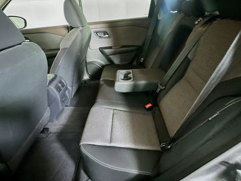 Used 2023 Nissan Rogue SV image 26