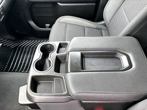 Used 2024 Chevrolet Silverado 2500 Custom w/ Custom Value Package image 15