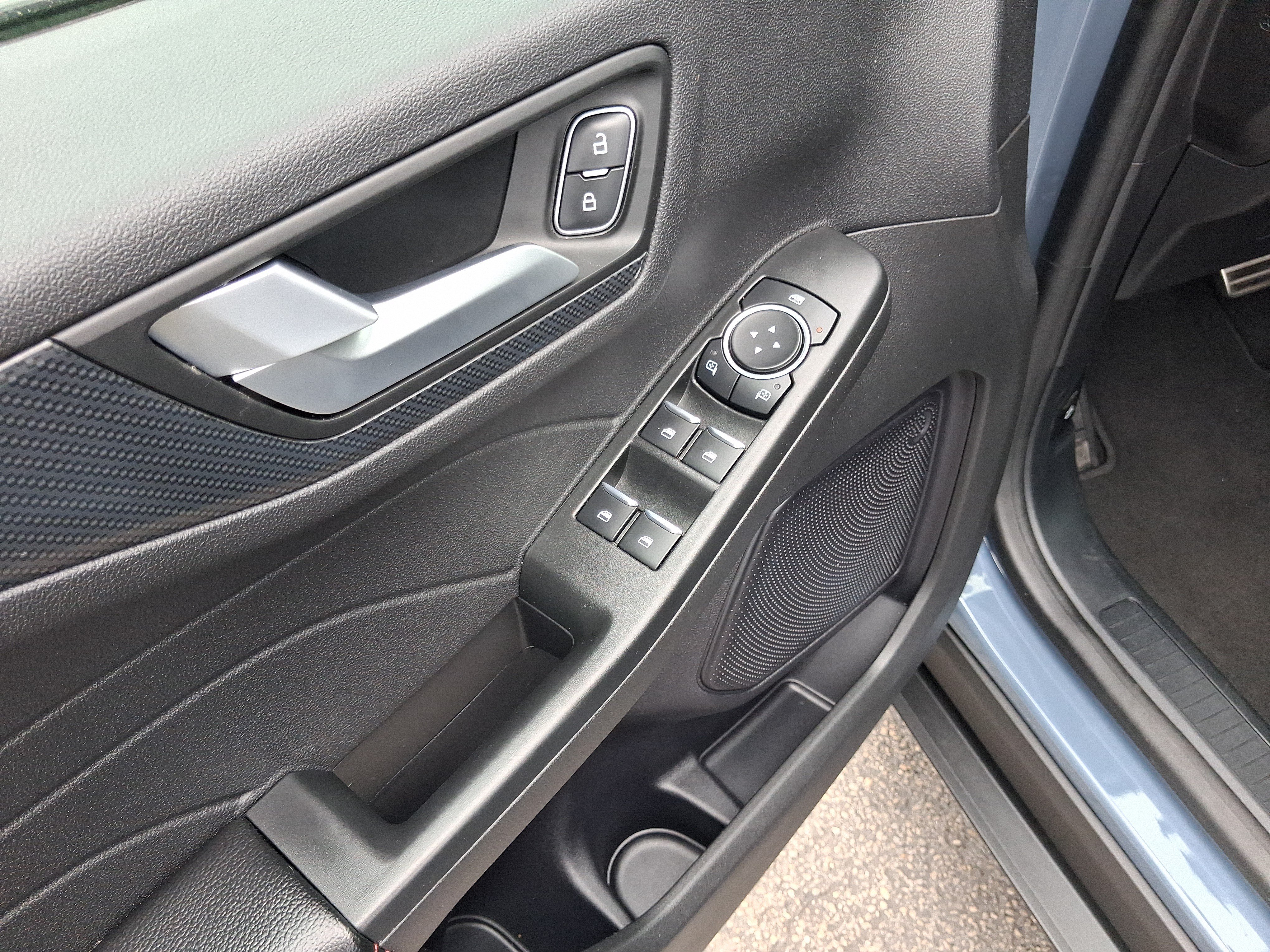 Used 2024 Ford Escape ST-Line w/ Tech Pack #1 FWD image 14