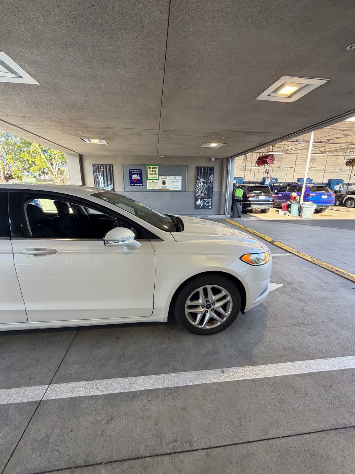 Used 2013 Ford Fusion SE FWD image 4