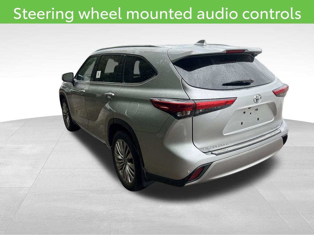 Used 2022 Toyota Highlander Platinum AWD/4WD image 8