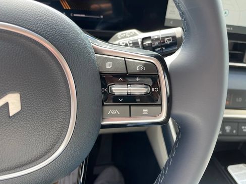 New 2026 Kia Carnival EX FWD image 27