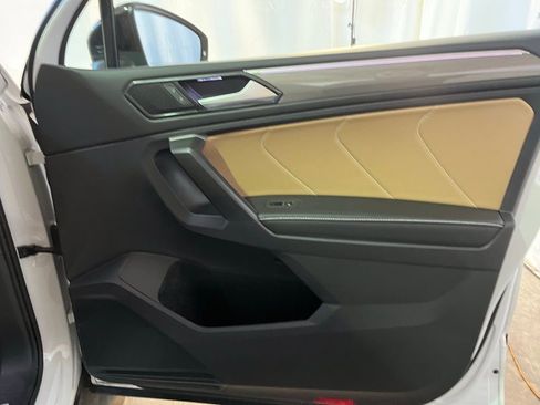 Certified 2024 Volkswagen Tiguan SE R-Line w/ MDO Package, Two-Row image 12