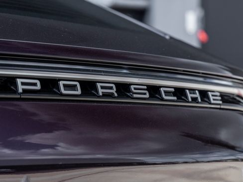 Certified 2022 Porsche Panamera Platinum Edition image 15