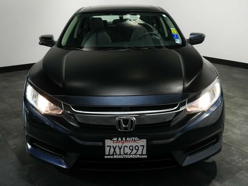Used 2017 Honda Civic EX image 8