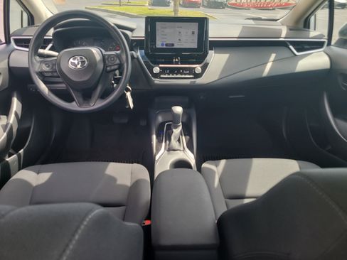 Used 2025 Toyota Corolla LE FWD image 14