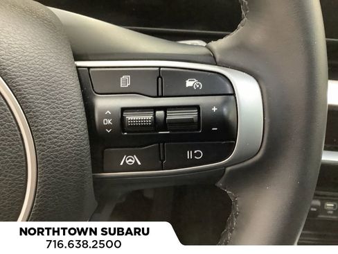 Used 2025 Kia Sportage EX w/ Premium Package image 14