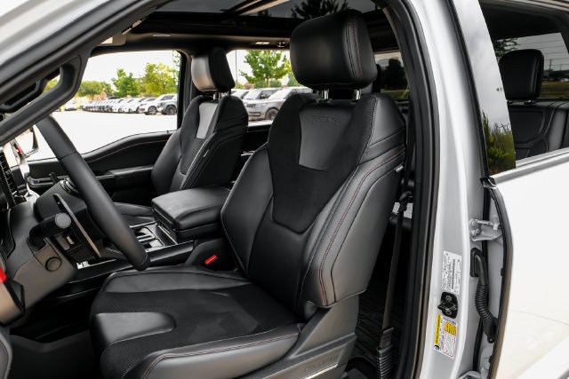 Used 2025 Ford F150 Raptor AWD/4WD image 38