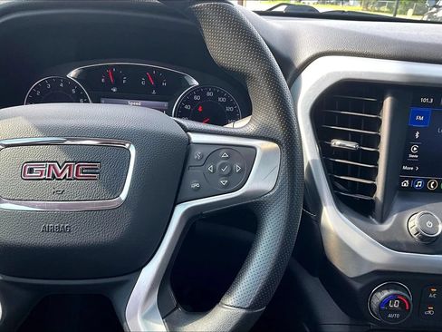 Used 2022 GMC Acadia SLE w/ Driver Convenience Package FWD image 21