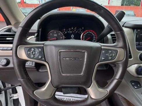 Used 2016 GMC Yukon XL Denali w/ Open Road Package AWD/4WD image 13
