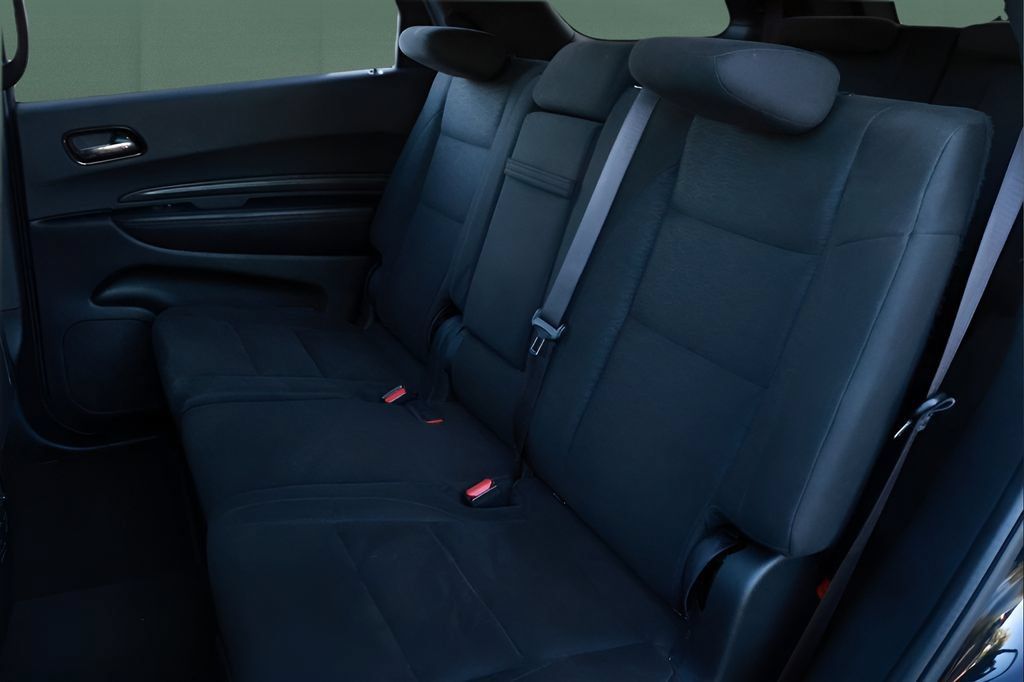 Used 2023 Dodge Durango GT RWD image 12