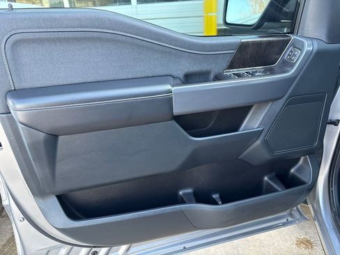 Used 2021 Ford F150 Lariat image 16