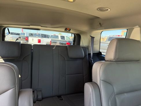 Used 2019 GMC Yukon Denali w/ Denali Ultimate Package AWD/4WD image 25