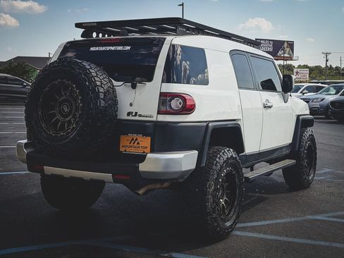 Used 2012 Toyota FJ Cruiser 2WD w/ Convenience Pkg image 22