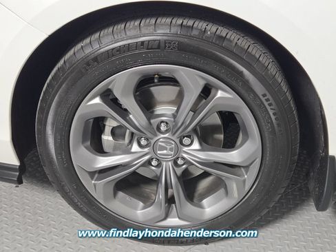Certified 2023 Honda Accord EX image 9