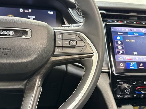 Used 2024 Jeep Grand Cherokee Limited 4xe image 18