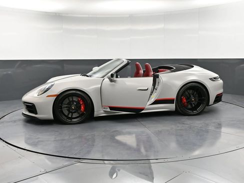 Certified 2024 Porsche 911 Carrera GTS RWD image 39