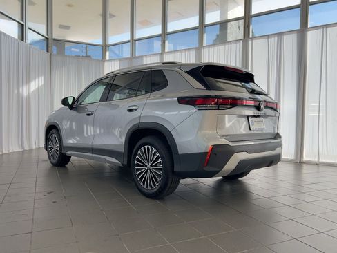 New 2026 Volkswagen Tiguan S image 3