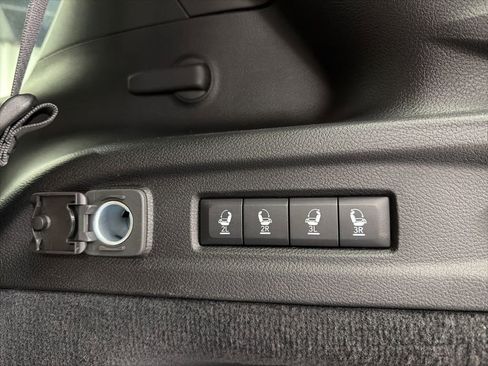 New 2025 Jeep Grand Cherokee L Summit w/ Advanced Protech Group IV image 9