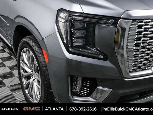 Used 2022 GMC Yukon Denali image 40