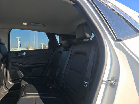 Used 2022 Ford Escape SEL image 14