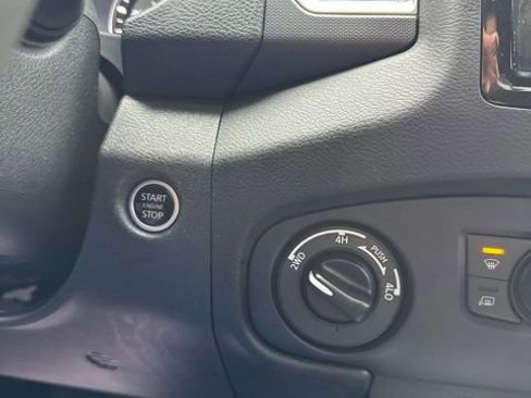 Certified 2024 Nissan Frontier SV w/ SV Convenience Package AWD/4WD image 26