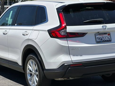 Used 2025 Honda CR-V EX-L image 5