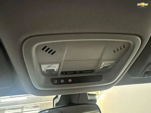 Used 2017 Chevrolet Volt LT w/ Comfort Package image 22