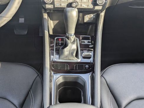 Used 2025 Jeep Compass Limited AWD/4WD image 18