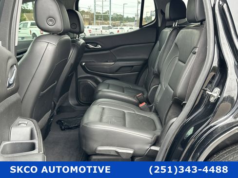 Used 2021 GMC Acadia SLT w/ Elevation Edition image 14