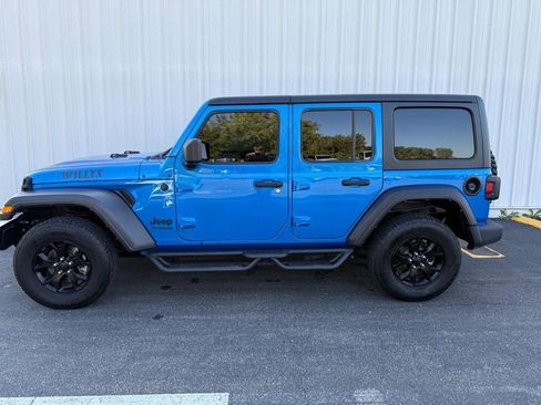 Used 2022 Jeep Wrangler Unlimited Willys image 2
