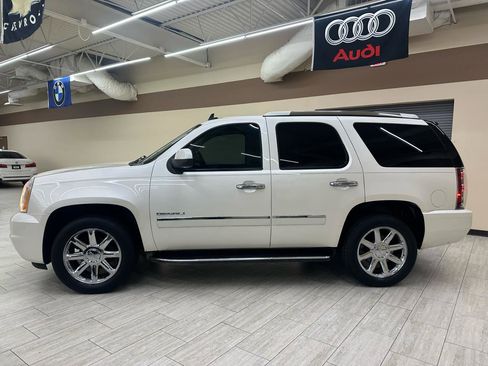 Used 2012 GMC Yukon Denali AWD/4WD image 10
