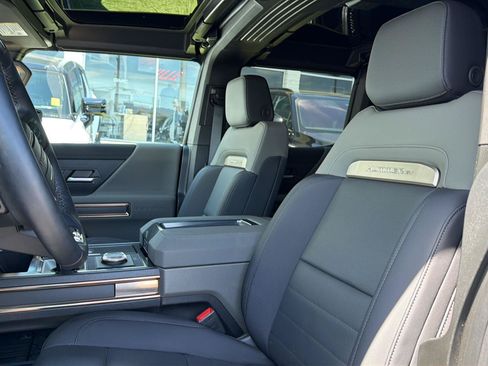 Used 2025 GMC Hummer EV 3X AWD/4WD image 7
