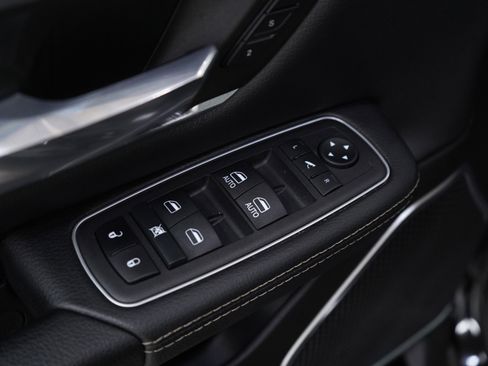 Used 2022 RAM 1500 Laramie w/ Sport Appearance Package image 18