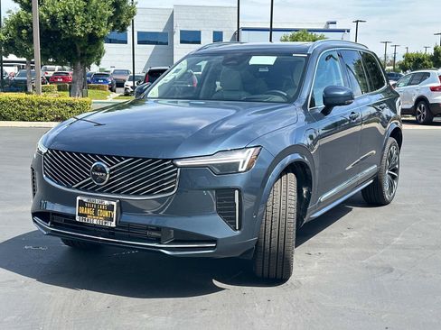 Used 2026 Volvo XC90 T8 Ultra w/ Protection Package Premier AWD/4WD image 6