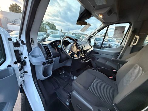 Used 2016 Ford Transit 150 XLT image 13