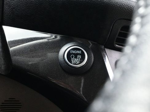 Used 2017 Ford Escape Titanium w/ Equipment Group 301A image 21