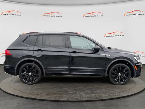 Used 2021 Volkswagen Tiguan SE R-Line AWD/4WD image 6