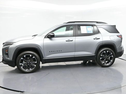Used 2025 Chevrolet Equinox RS w/ Safety and Technology Package FWD image 4