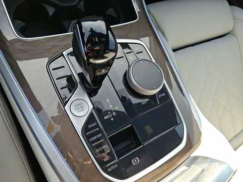 Used 2023 BMW X5 xDrive40i w/ Premium Package image 14