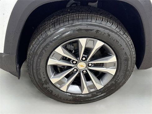 New 2026 Chevrolet Equinox LT image 35