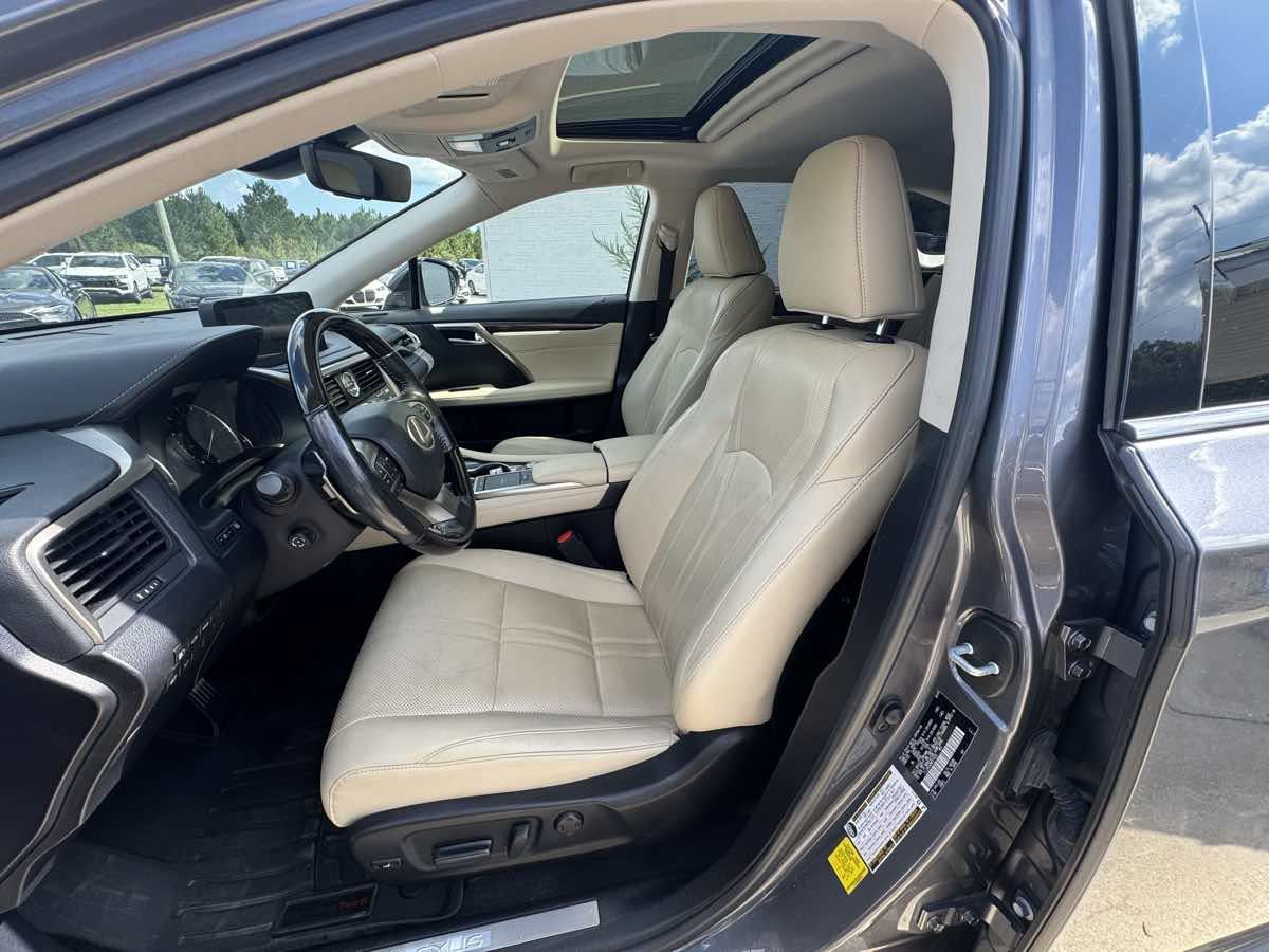 Used 2021 Lexus RX 350L Luxury w/ Accessory Package FWD image 8