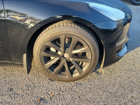 Used 2022 Tesla Model 3 Long Range image 10