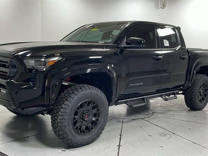 New 2025 Toyota Tacoma SR5