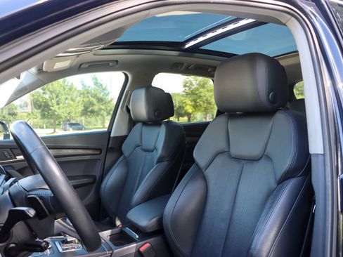Used 2018 Audi Q5 Prestige w/ Prestige Package AWD/4WD image 15