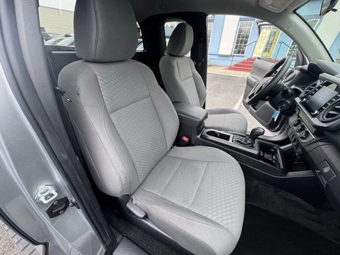 Used 2022 Toyota Tacoma SR image 22
