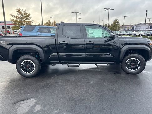 New 2025 Toyota Tacoma TRD Off-Road image 6